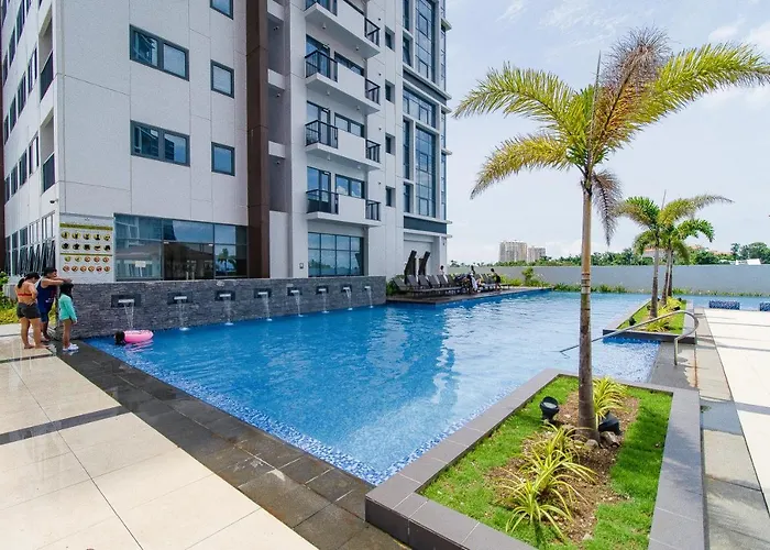 Omp T1-6h, & Pool Access, Near Airport, Fast Wifi, Netflix 3*