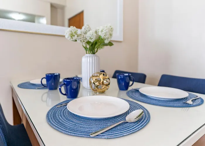 Omp T1-6h, & Pool Access, Near Airport, Fast Wifi, Netflix Aparthotel 3*